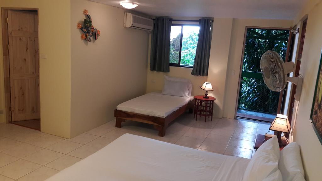 Jungle Villa Manuel Antonio Room photo