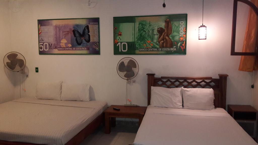 Jungle Villa Manuel Antonio Room photo